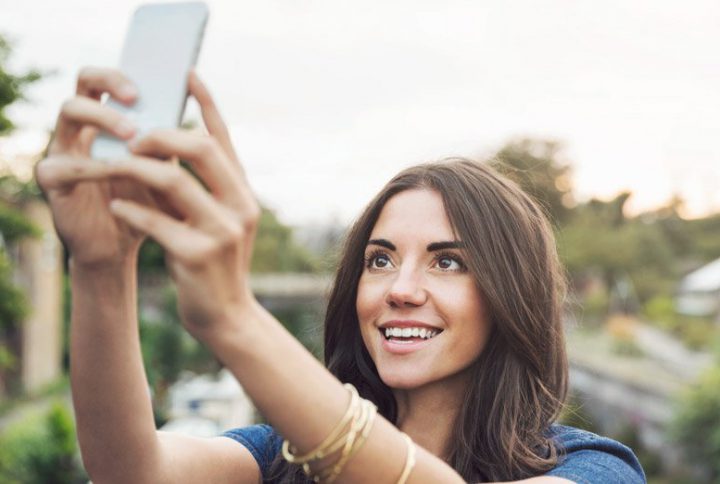 ۶ ترفند ساده برای گرفتن عکس‌های سلفی